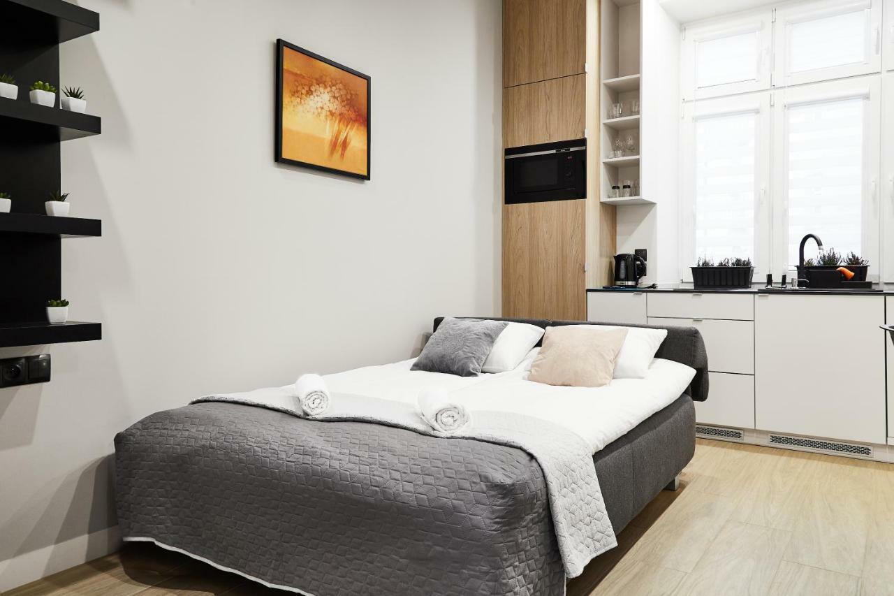 Compact Studios Slowackiego Avenue Kraków Exteriör bild