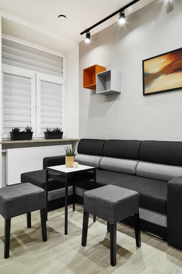 Compact Studios Slowackiego Avenue Kraków Exteriör bild